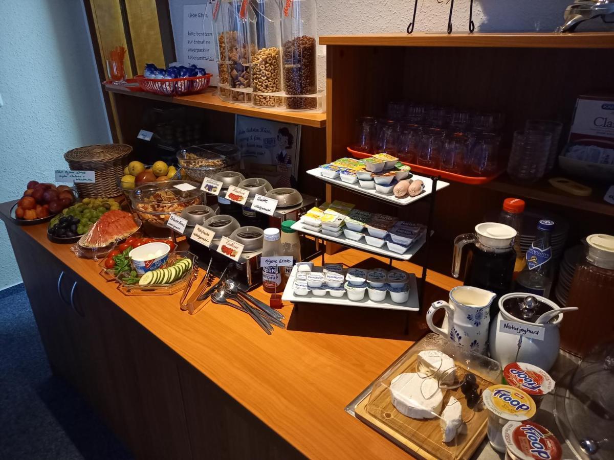 Hotel Am Hohen Schwarm Saalfeld Saale Экстерьер фото